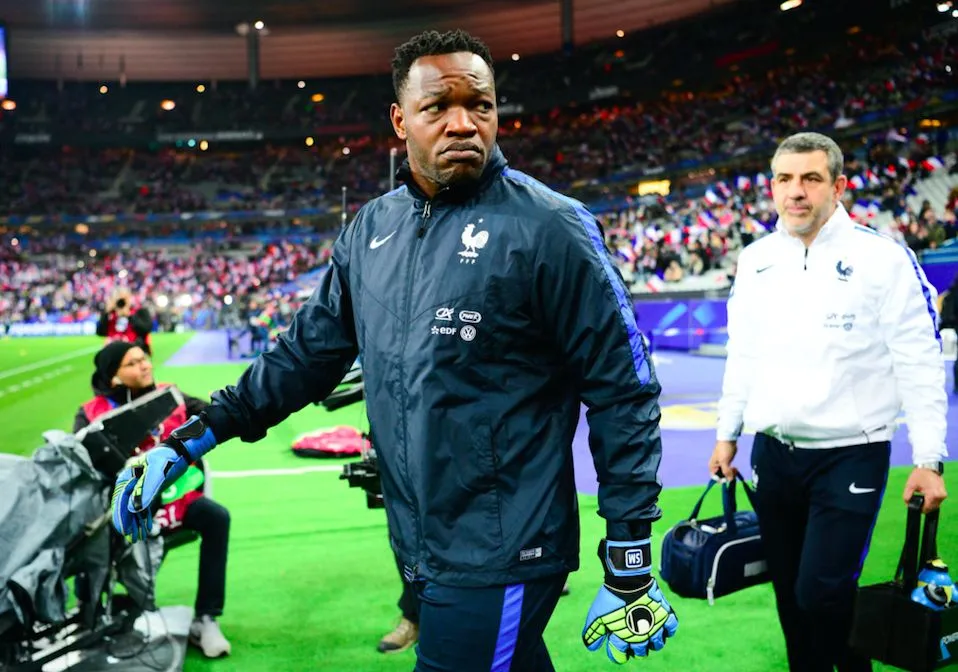 Mandanda désormais troisième gardien