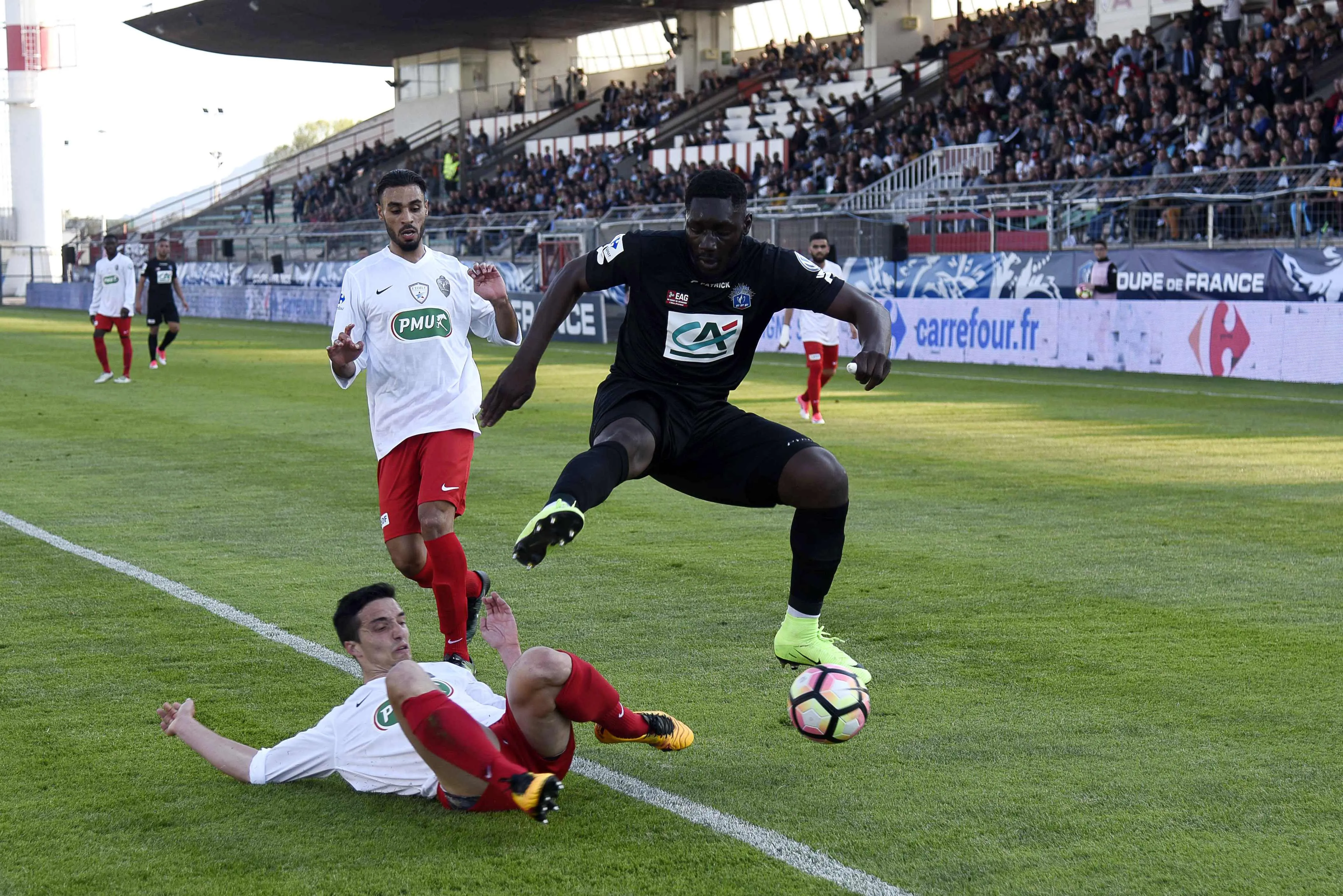 Guingamp s&rsquo;en sort