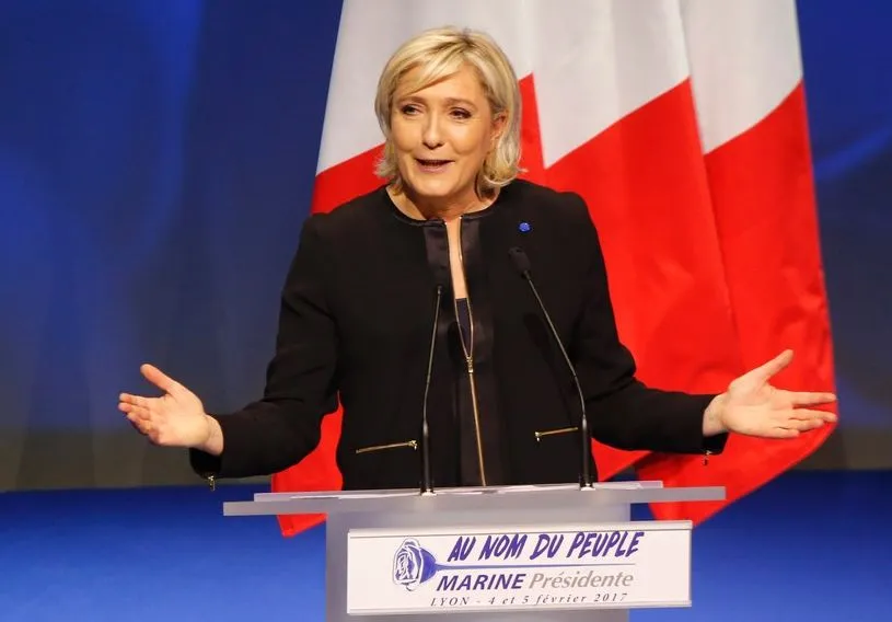 Top 10 : Le Pen et le foot