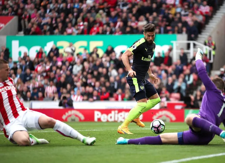 Arsenal s&rsquo;amuse à Stoke