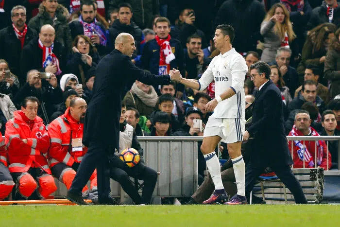 Zidane «<span style="font-size:50%">&nbsp;</span>un peu jaloux<span style="font-size:50%">&nbsp;</span>» de Ronaldo