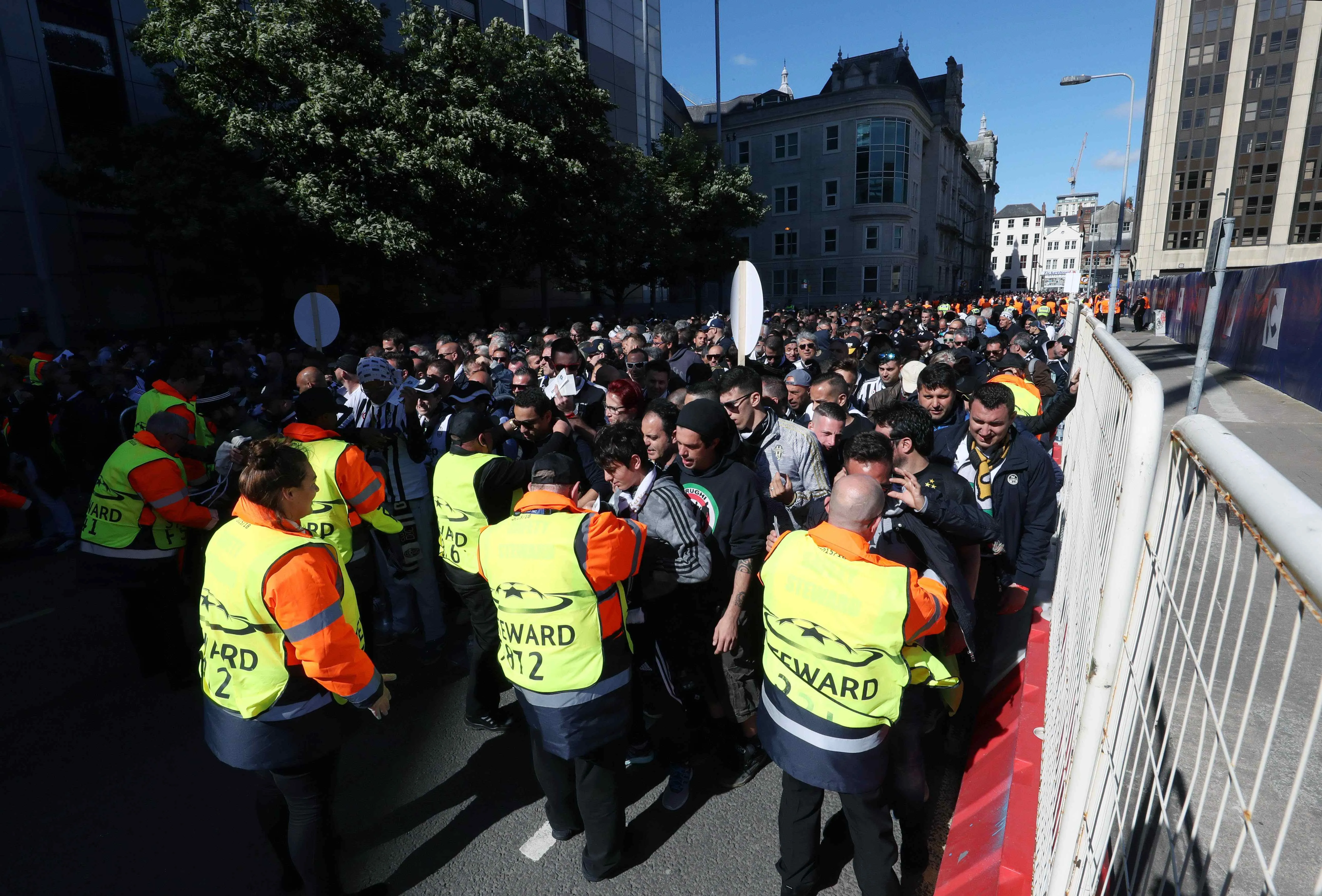 Mouvement de panique dans une fan zone à Turin