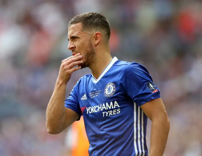 Hazard blessé trois mois