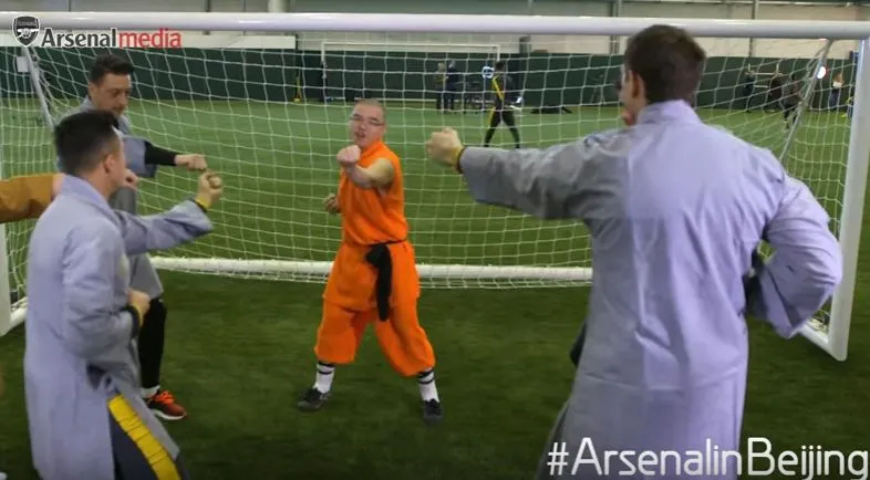 Arsenal se met au kung-fu