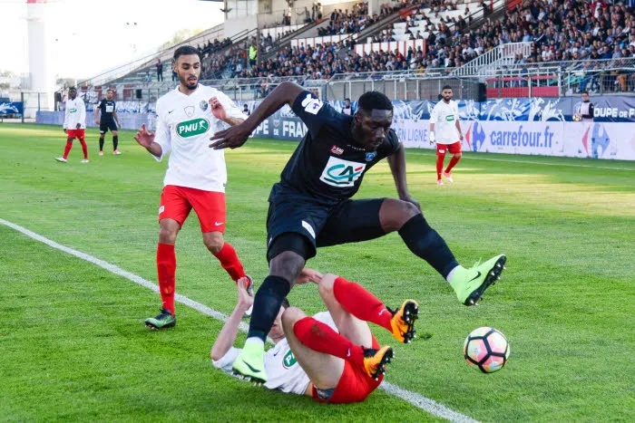 Alexandre Mendy signe à Bordeaux