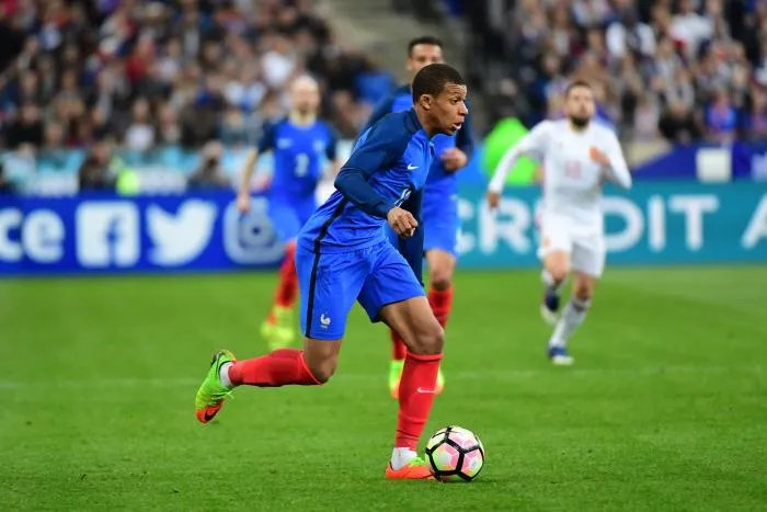 Mbappé, Dembélé et Kanté titularisés contre l’Angleterre