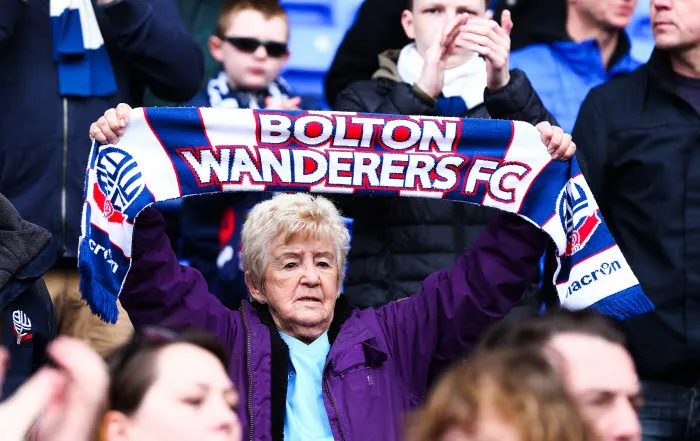 Bolton installe des sièges de luxe dans son stade