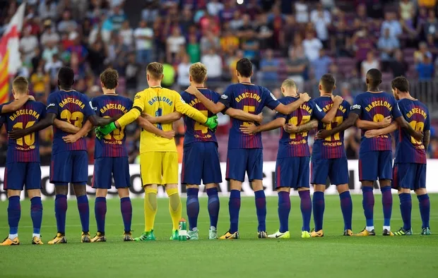 L&rsquo;hommage du Camp Nou aux victimes de l&rsquo;attentat