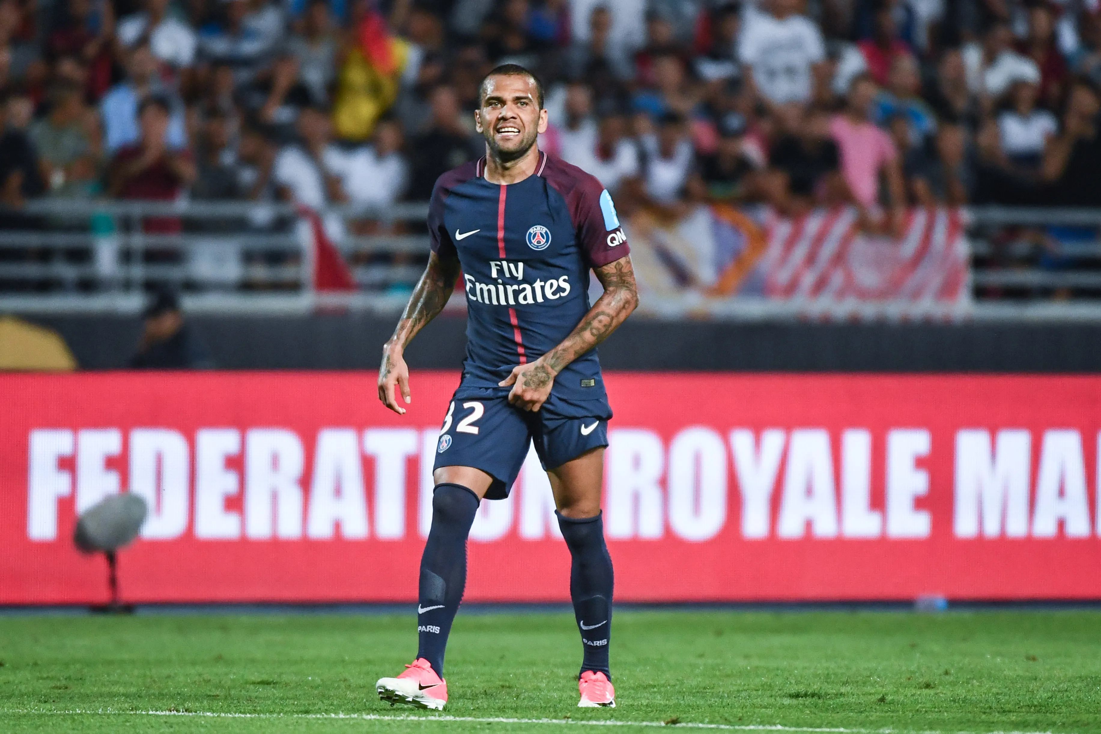 Alves: «<span style="font-size:50%">&nbsp;</span>C&rsquo;est Neymar qui m&rsquo;a conseillé de venir à Paris<span style="font-size:50%">&nbsp;</span>»