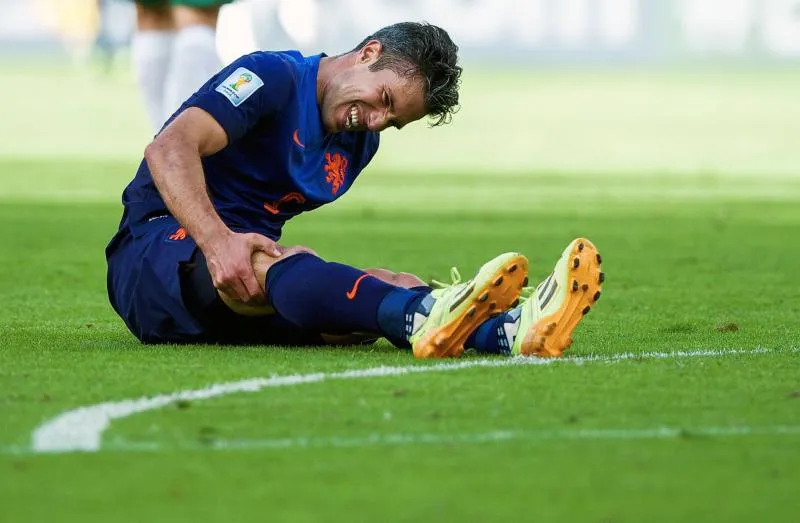 Rupture des ligaments croisés pour Robin van Persie !