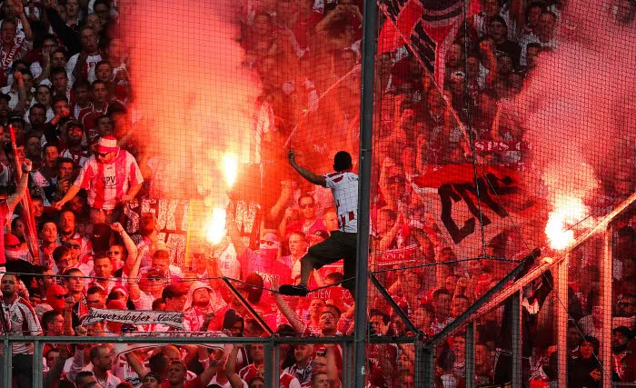 Les supporters de Cologne font sauter la banque