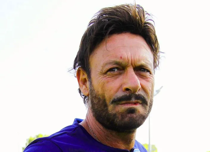 Totò Schillaci coache une équipe de migrants en Sicile