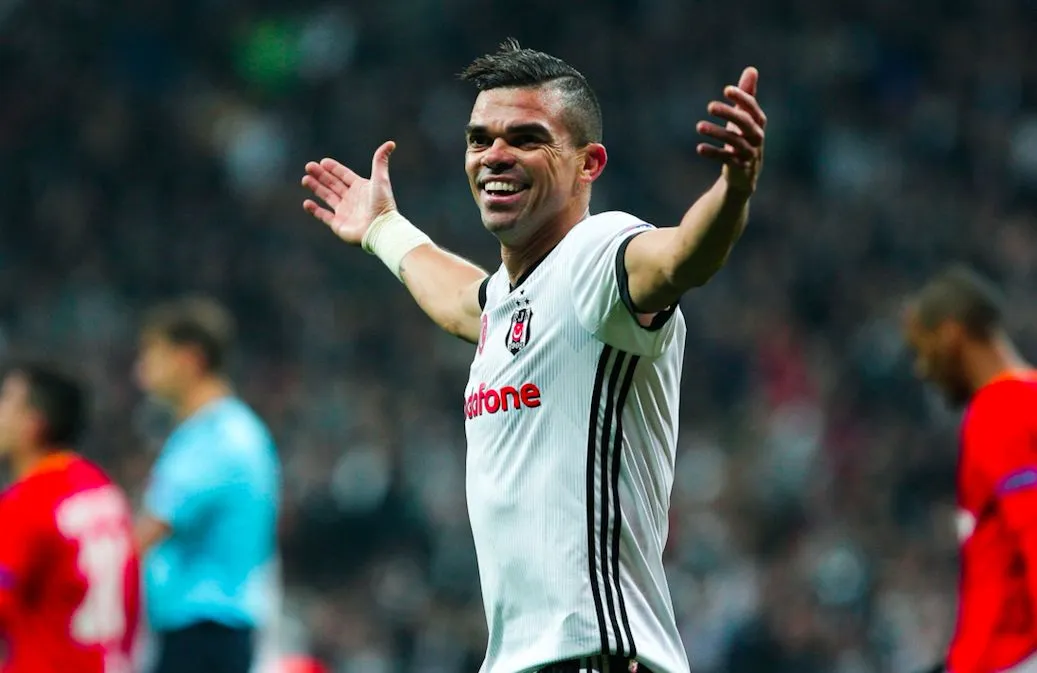 Pepe allume les supporters du Real Madrid