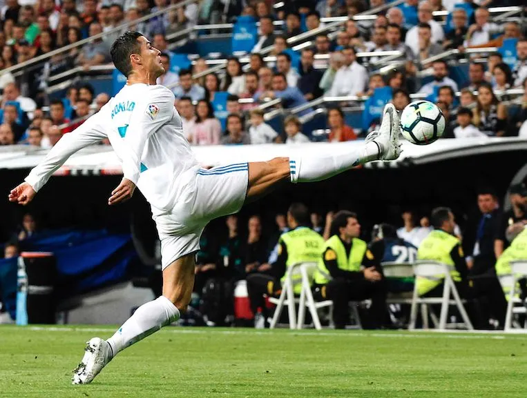 Cristiano Ronaldo meilleur joueur FIFA, Zidane meilleur coach