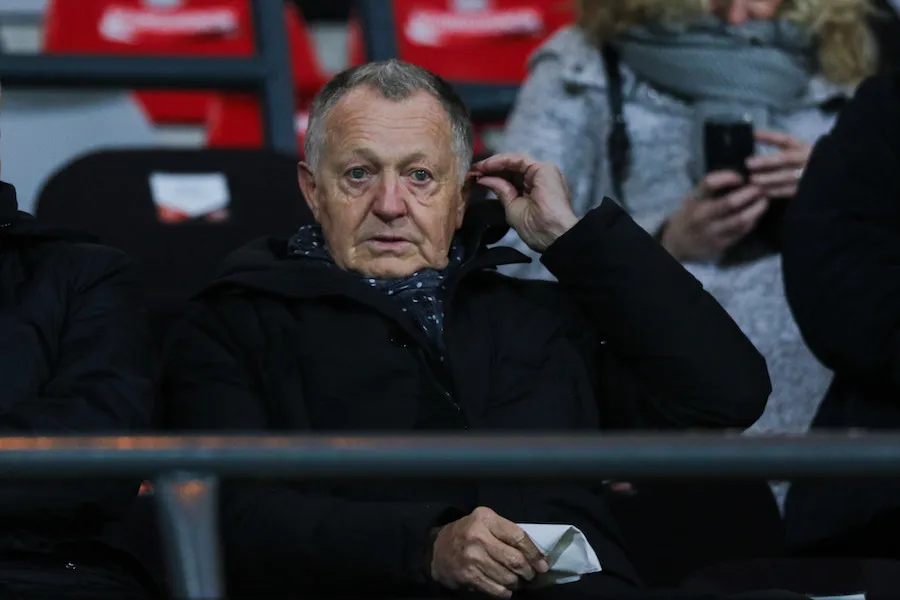 Aulas rêverait de ressembler à  Nasser