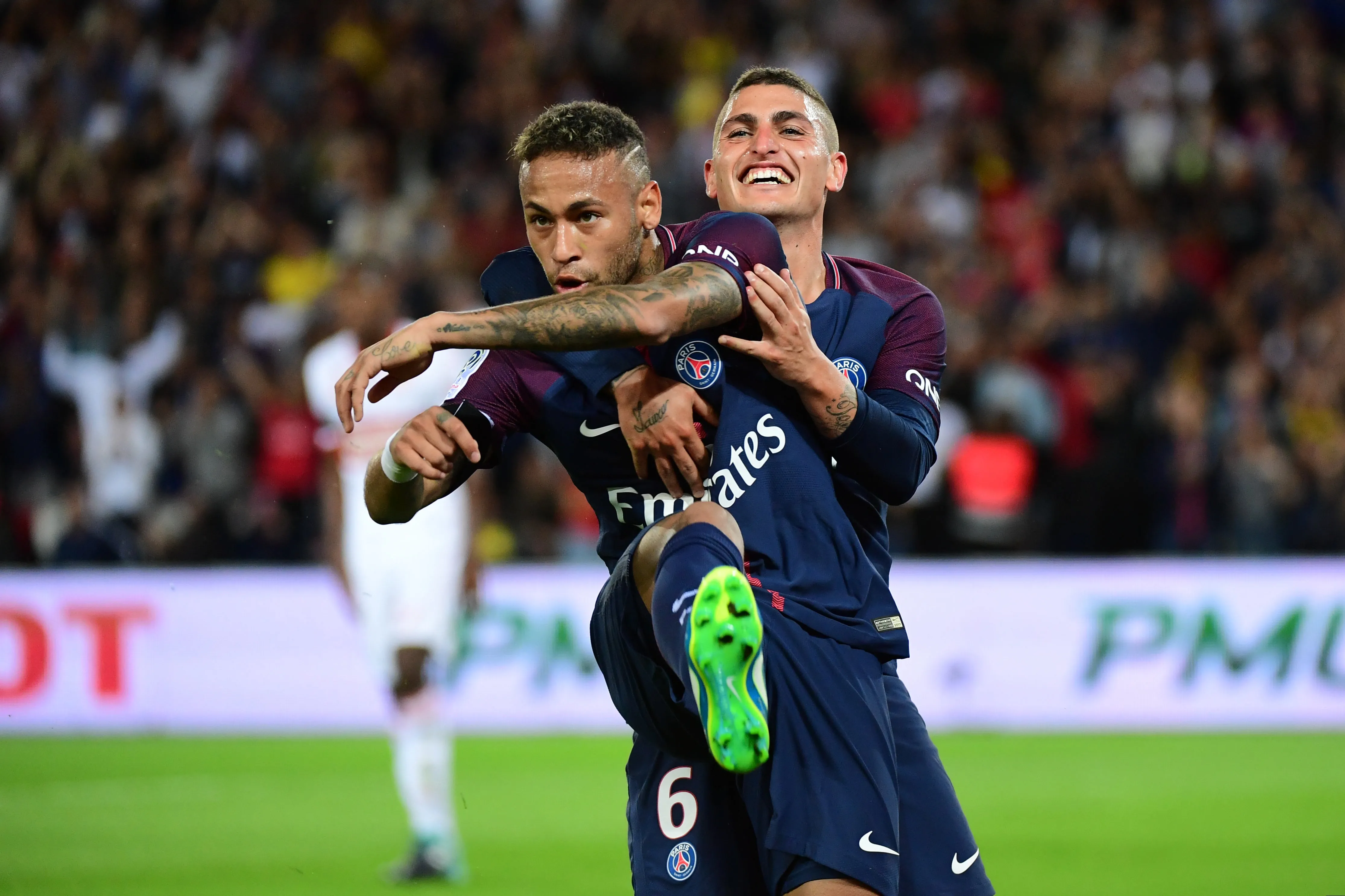 Neymar dans le groupe, Verratti absent