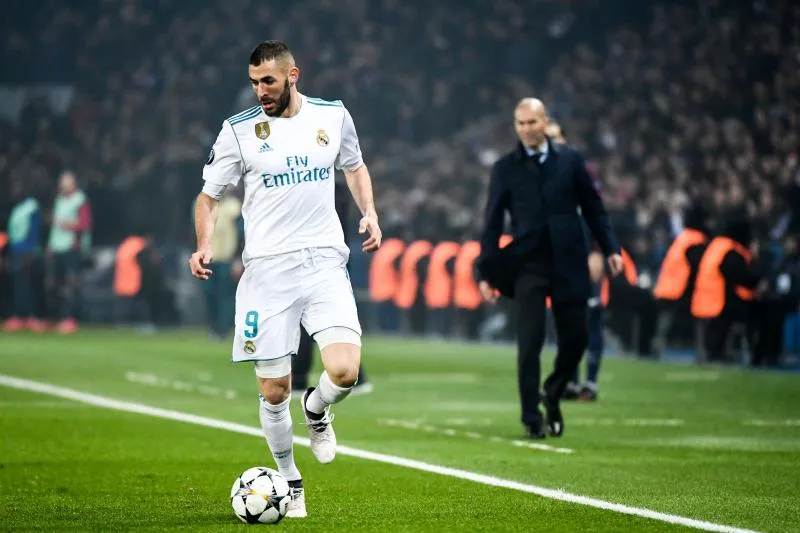 Benzema sur le banc à Eibar