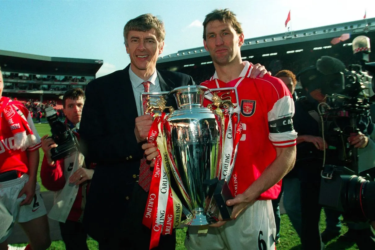 Tony Adams rend hommage à Arsène Wenger