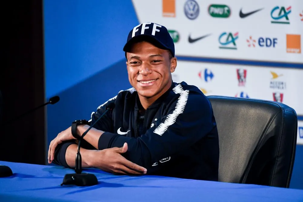 Mbappé finance le voyage de jeunes collégiens en Russie