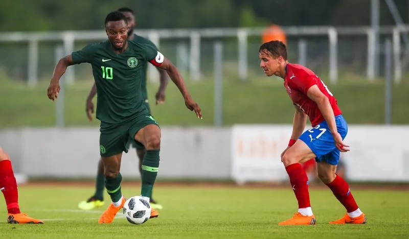 Mikel Obi(en) à sa place