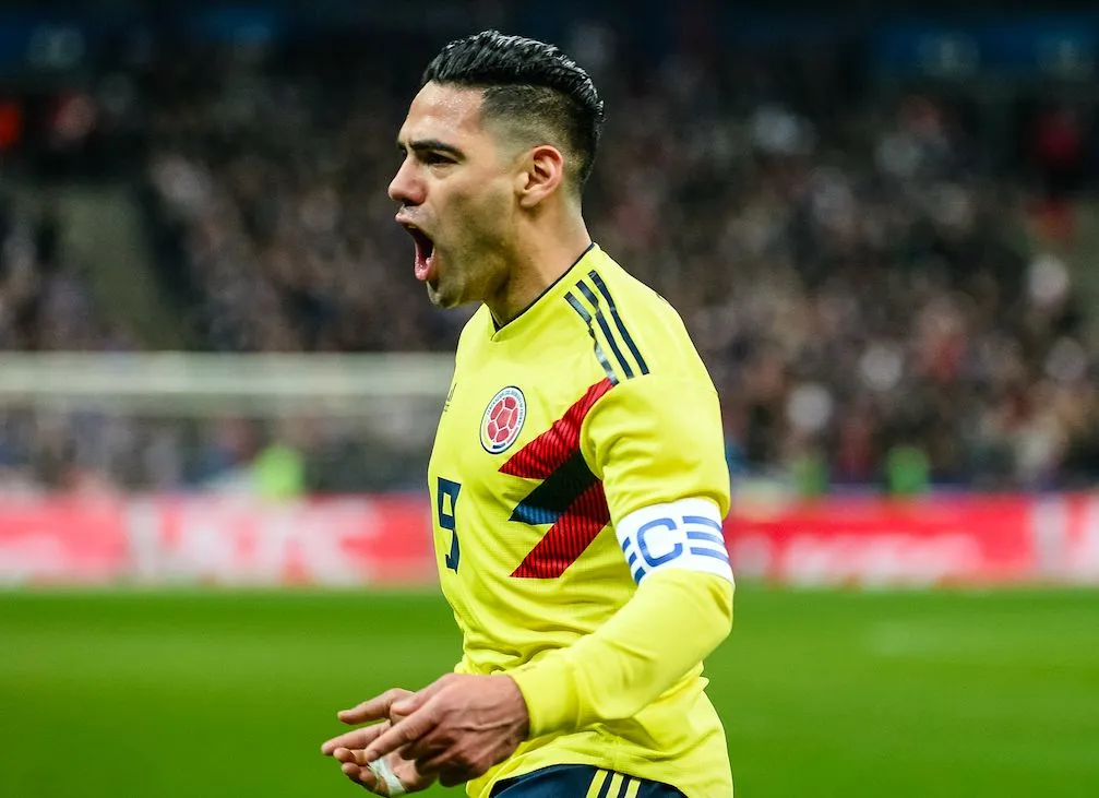 Falcao taille Mundial