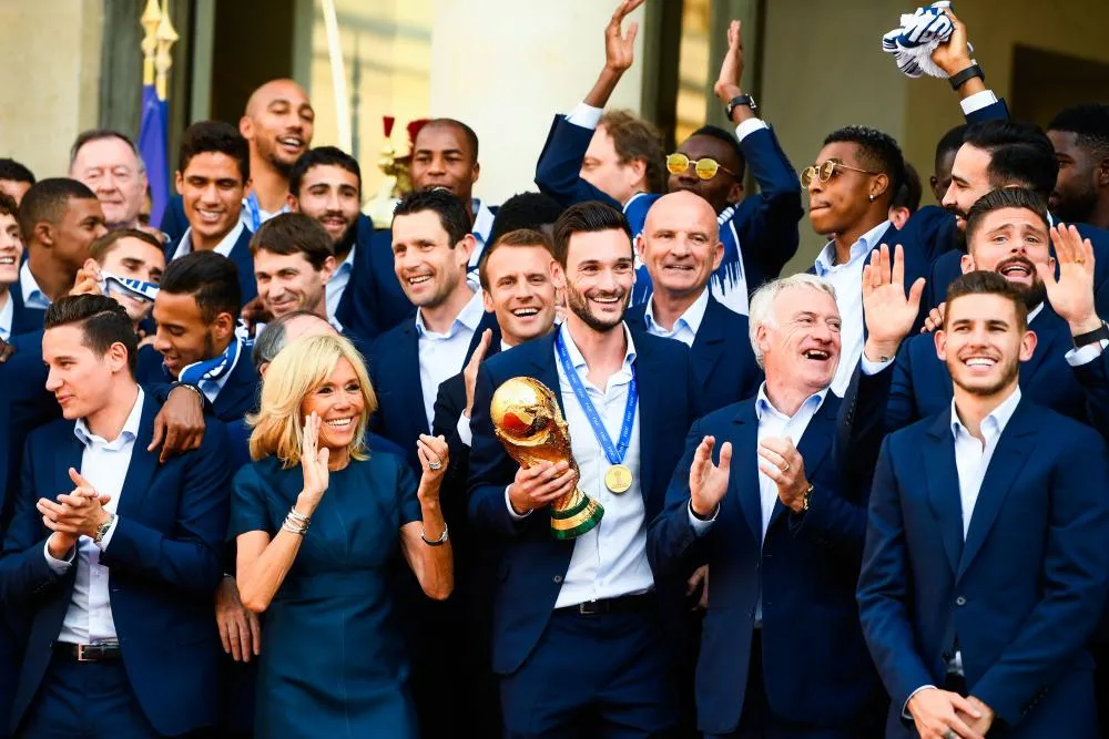 Quand les Bleus entonnent la Marseillaise sur le perron de l&rsquo;Élysée