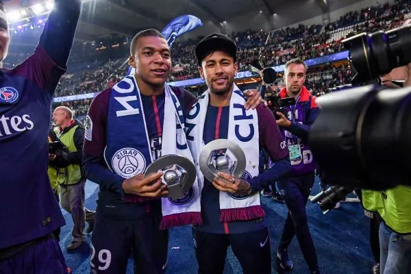 Les fans du Real préfèrent Mbappé à Neymar