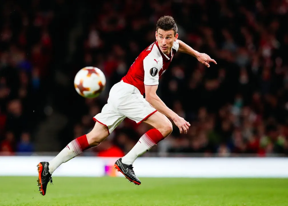 Koscielny retouche le ballon