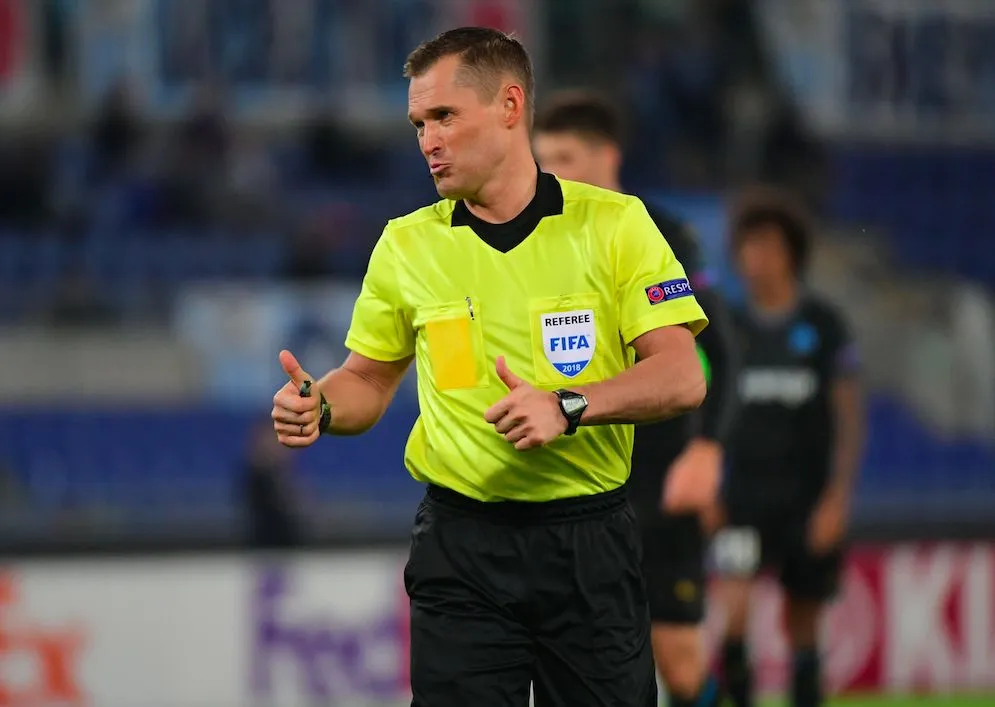 Les arbitres amateurs joueront le toss à «<span style="font-size:50%">&nbsp;</span>pierre-feuille-ciseaux<span style="font-size:50%">&nbsp;</span>»