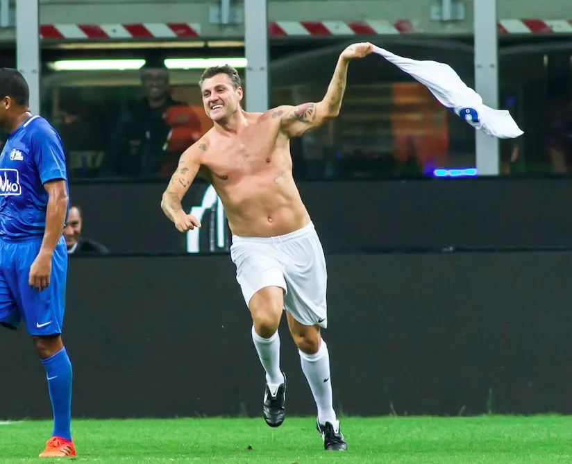 Christian Vieri derrière les platines