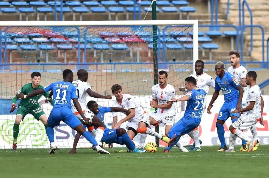 Châteauroux éteint Bollaert, Lorient recolle, Troyes fait le show