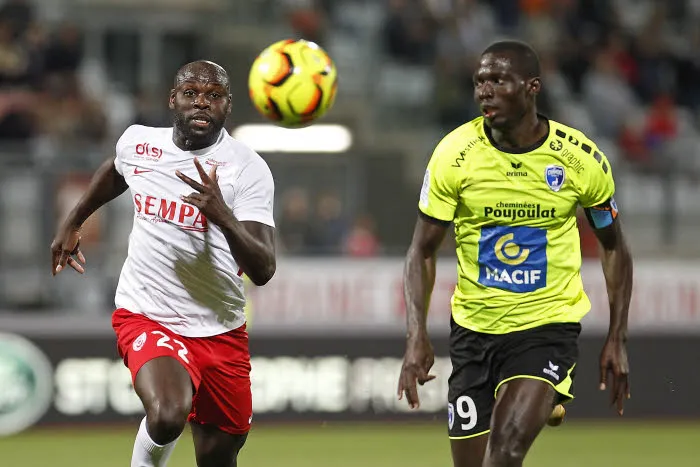 Pronostic Lorient Niort : Analyse, prono et cotes du match de Ligue 2