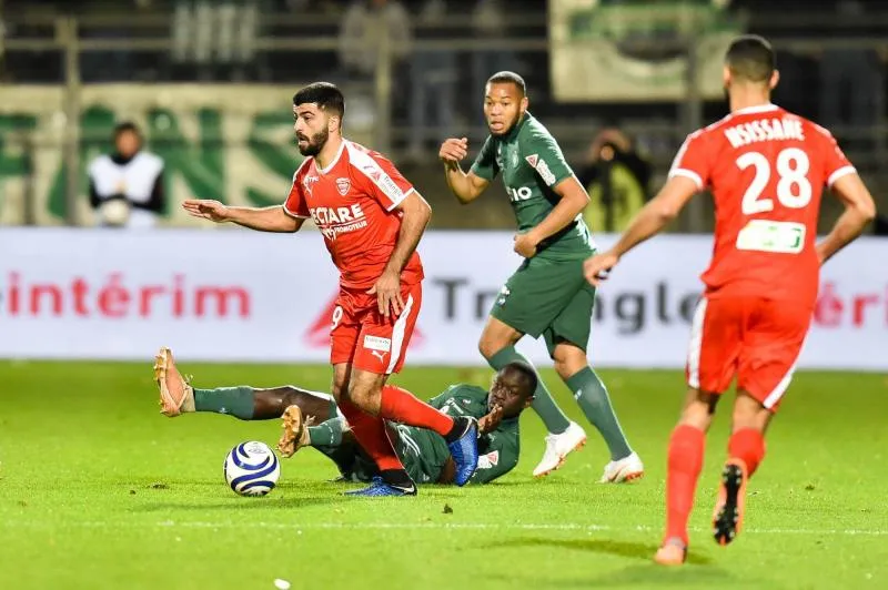 Nîmes rejoint Le Havre