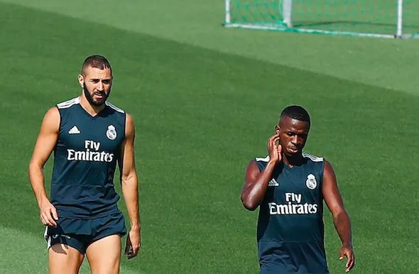 Vinicius Jr. remercie Benzema