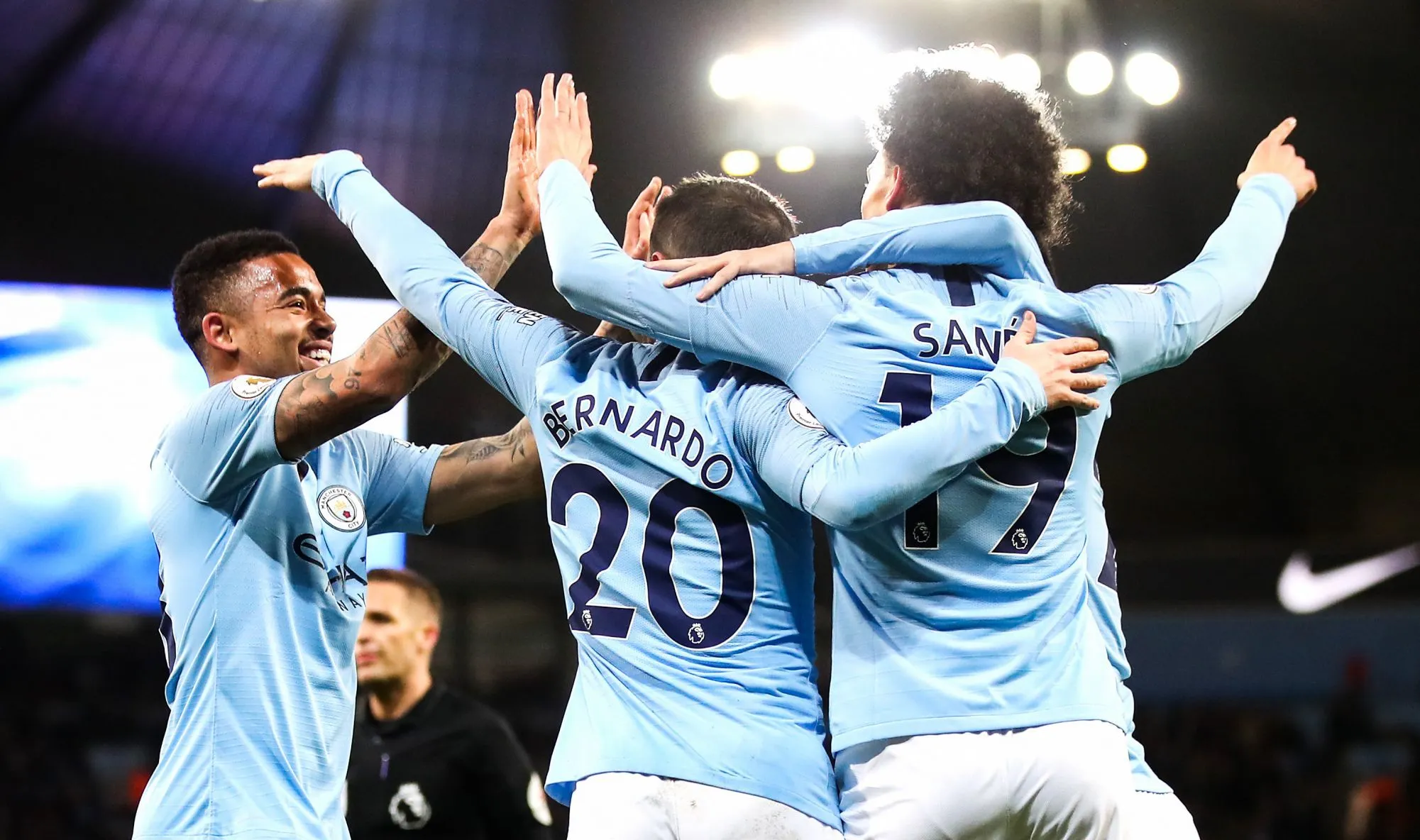 City ne lâche pas Liverpool