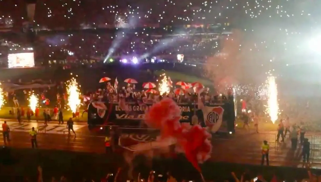 Le Monumental en folie lors de la présentation de la Copa Libertadores