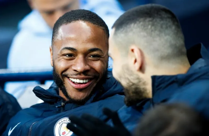 Sterling offre 550 tickets à des écoliers pour la finale de FA Cup