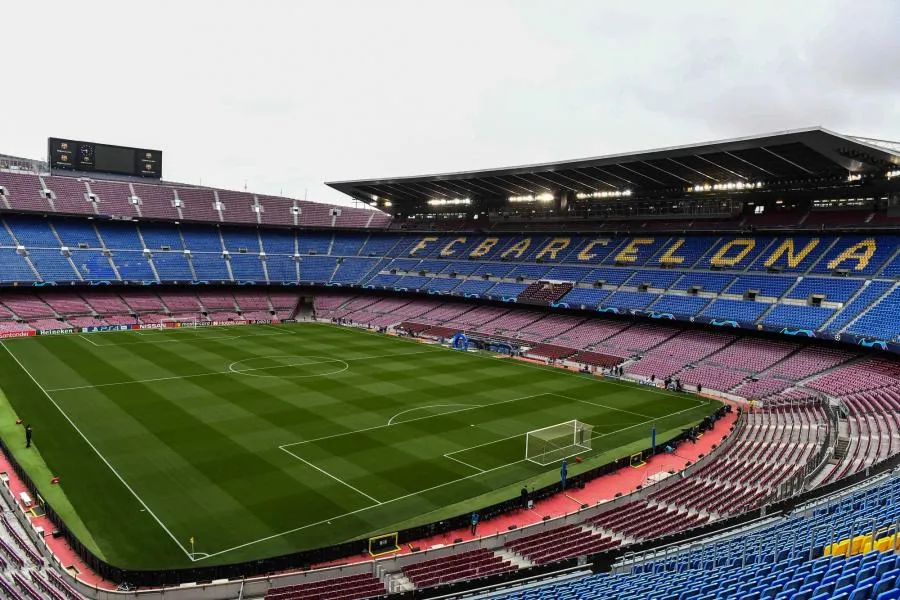 Tensions entre les supporters avant le match Barça-OL