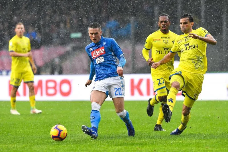 Naples envoie le Chievo en Serie B