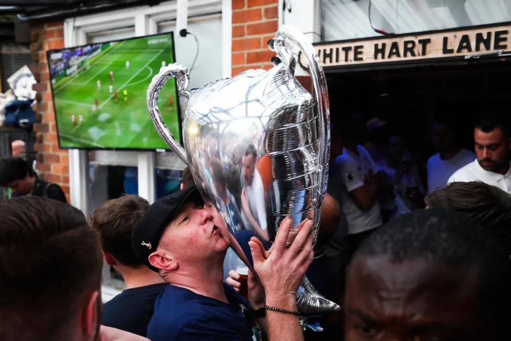 La station de métro White Hart Lane renommée en Tottenham Hotspur ?