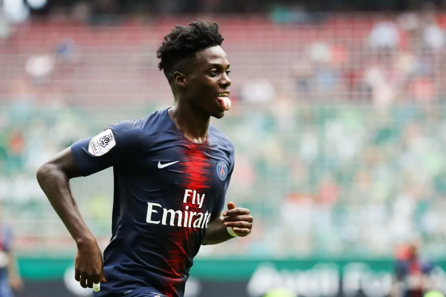 Timothy Weah file à Lille