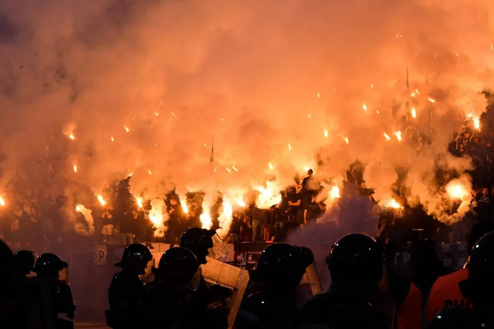 Le Bayern Munich gaffe avec les couleurs de l’Étoile rouge de Belgrade