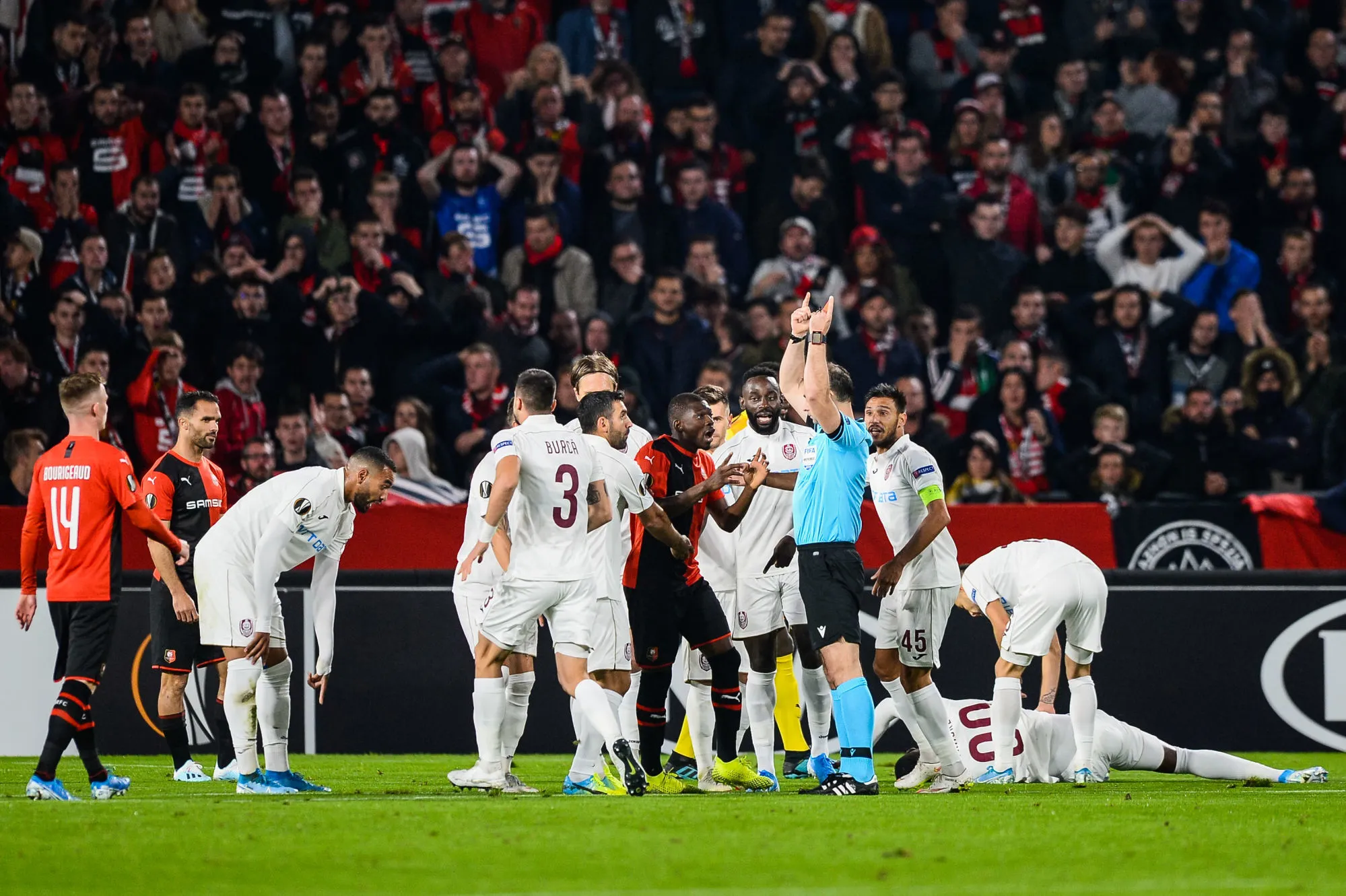 Rennes perd contre Cluj, les espoirs de qualification s&rsquo;envolent