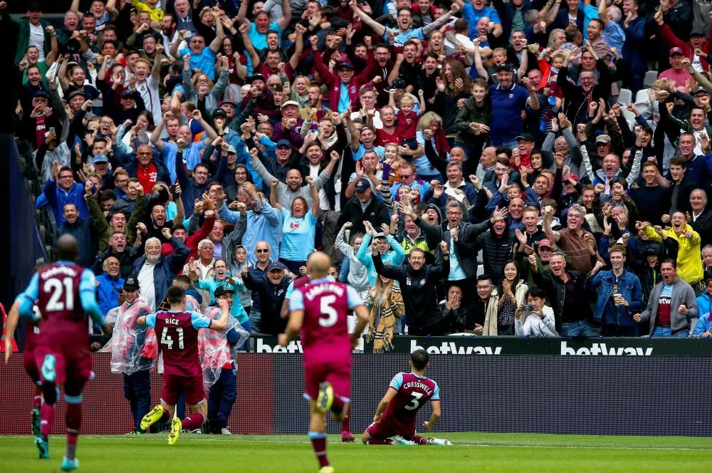 Les fans de West Ham vont porter des masques à l’effigie de Tévez contre Sheffield