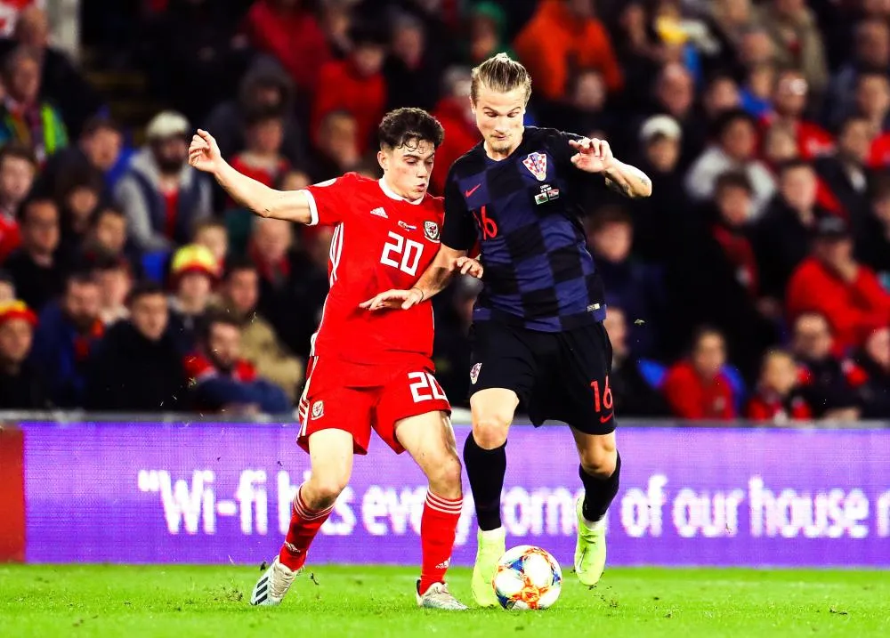 Le faux KO de Daniel James avec le pays de Galles