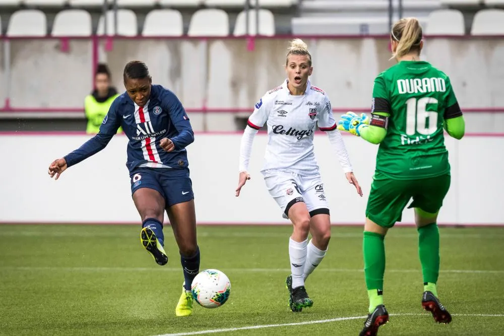 D1 Féminine : Un match nul crucial et deux leaders