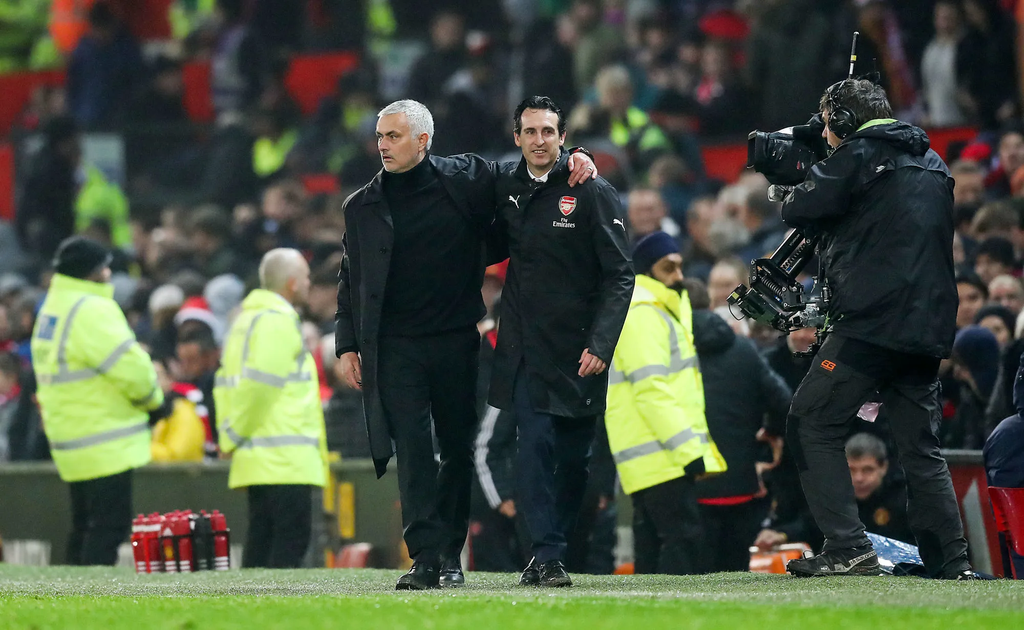 Arsenal discuterait avec Mourinho pour remplacer Emery