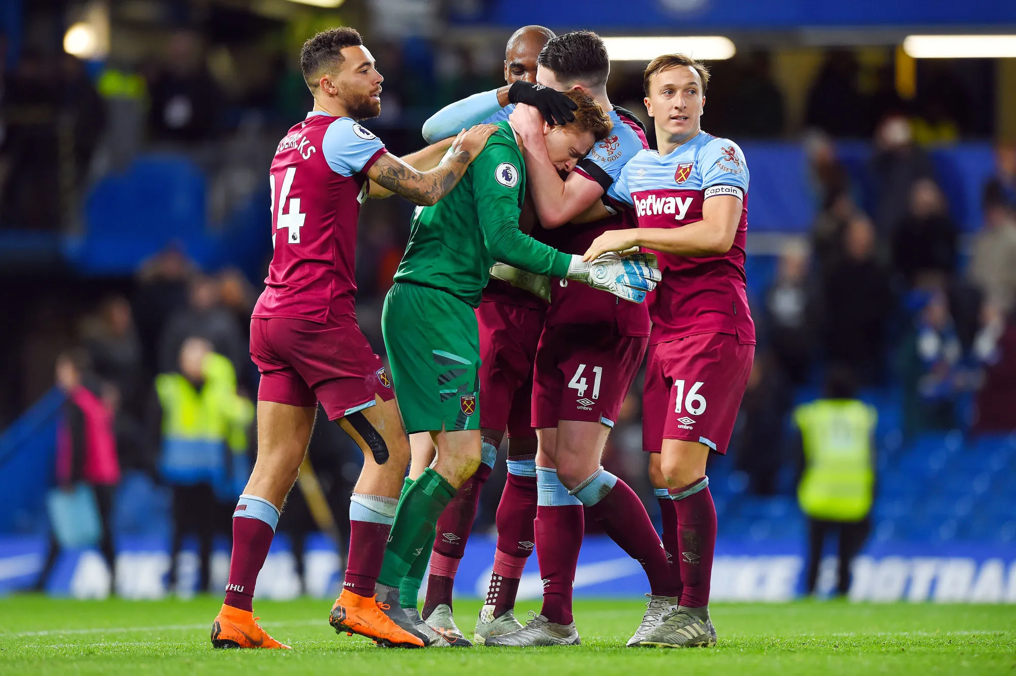 L&rsquo;émotion de David Martin après ses débuts en Premier League à 33 ans