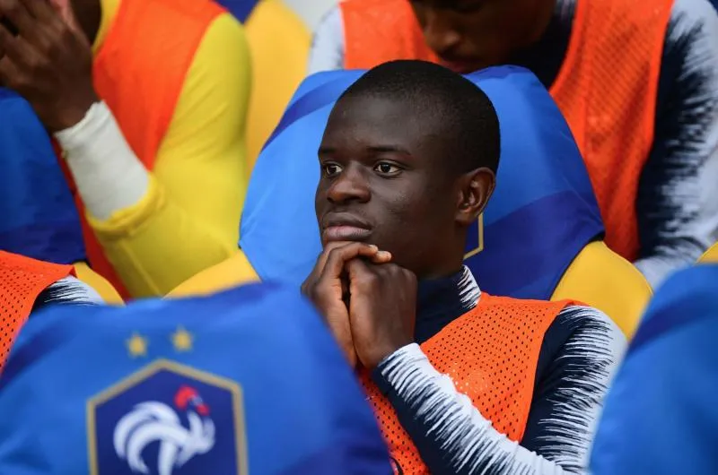 Kanté, au tapis