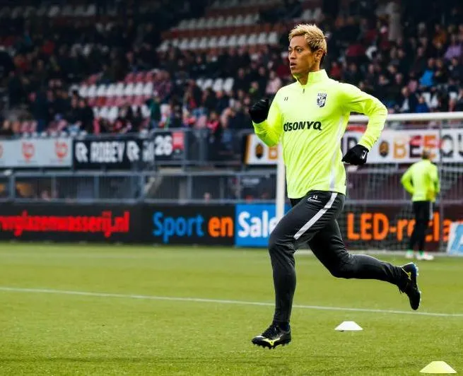 Keisuke Honda quitte déjà Vitesse Arnhem